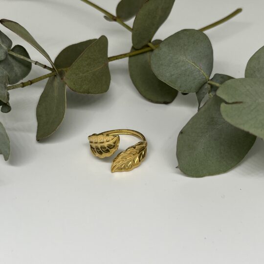 Leaves Ring