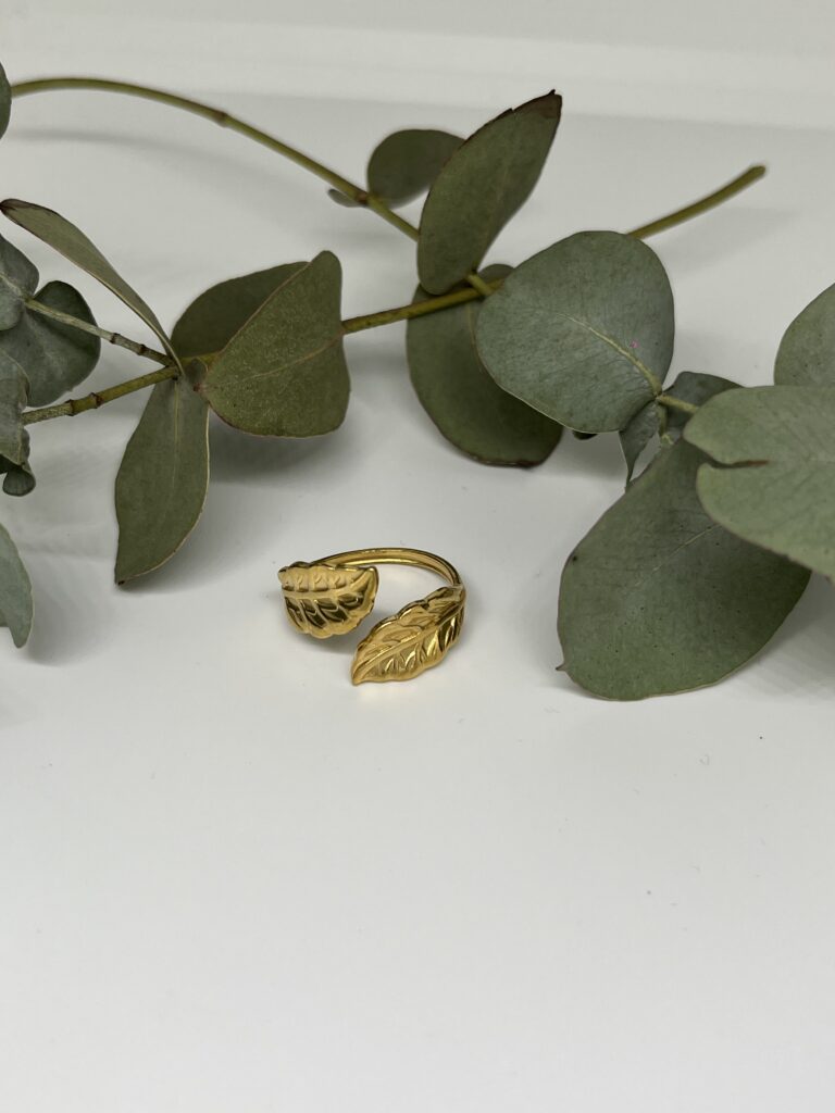 Leaves Ring