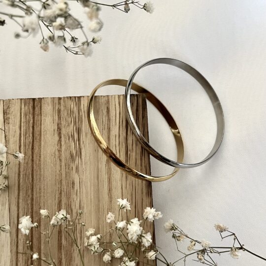 Simple Smooth Bangles