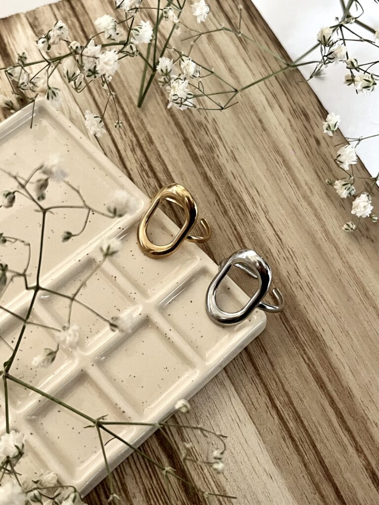 Circle Ring