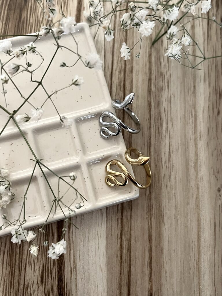 Medusa Ring