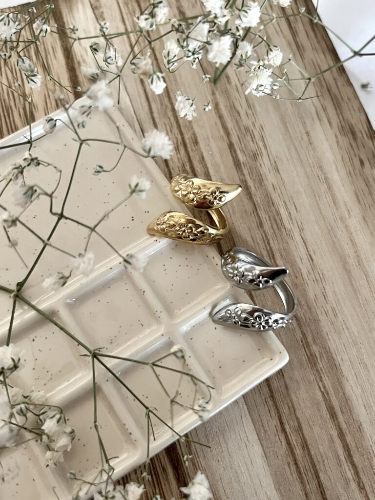Flowery Ring