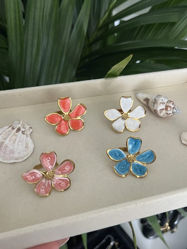 Colourful Flower Ring