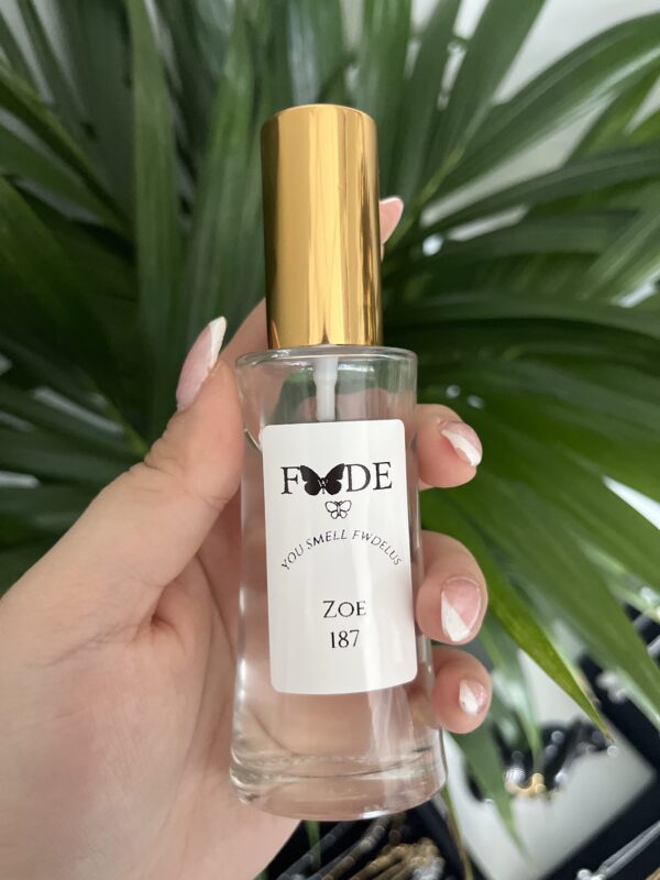 Zoe 187