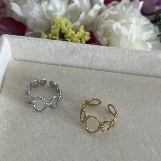 Ariana Ring
