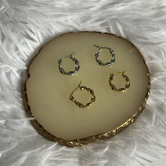 Lila Hoops