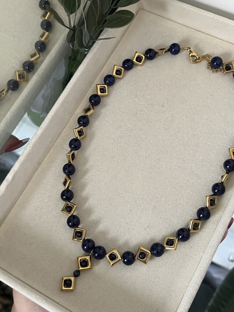 Elizabeth Taylor Necklace
