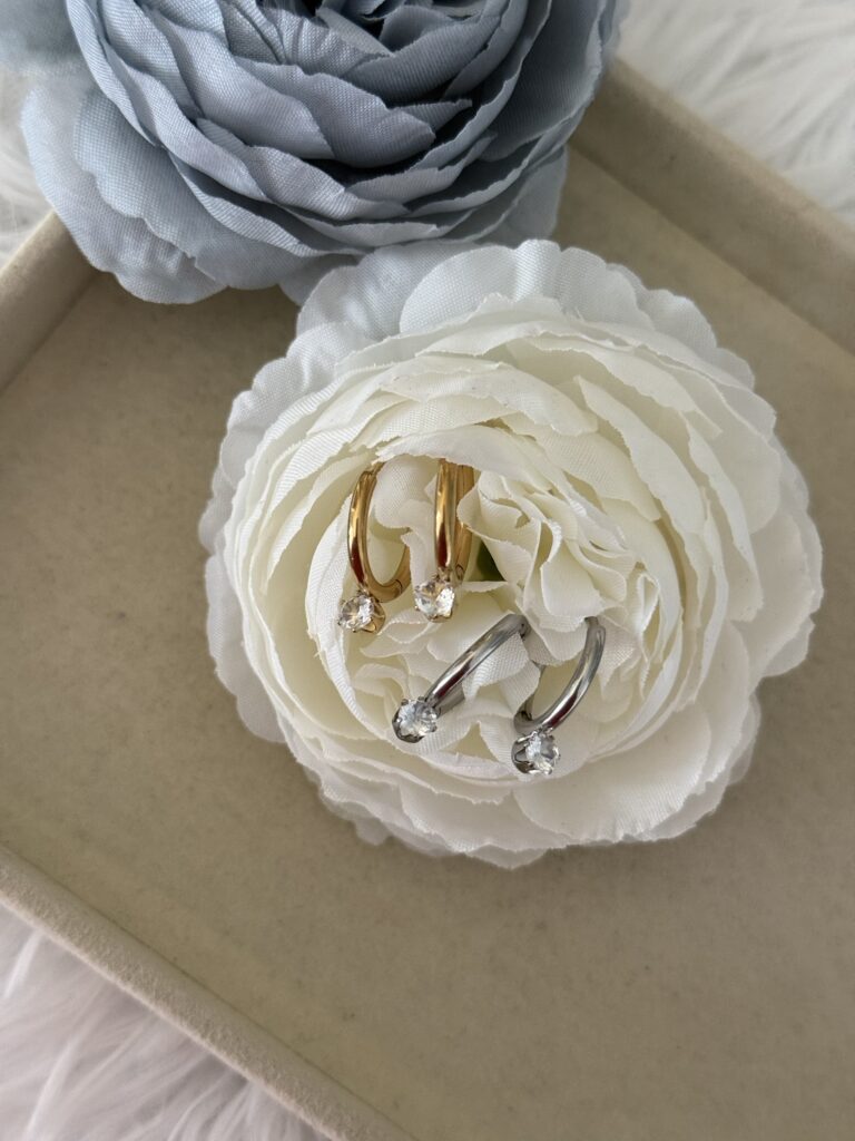 Mia Earrings