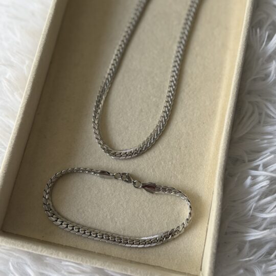 Hero Necklace and Bracelet Set