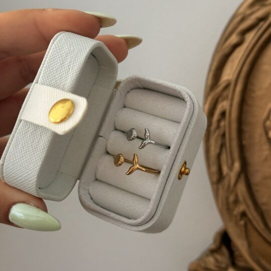Tail Ring