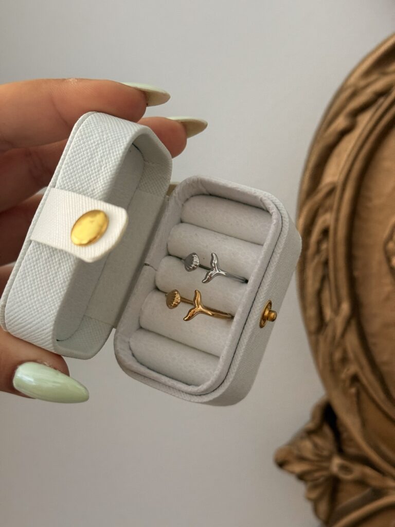 Tail Ring