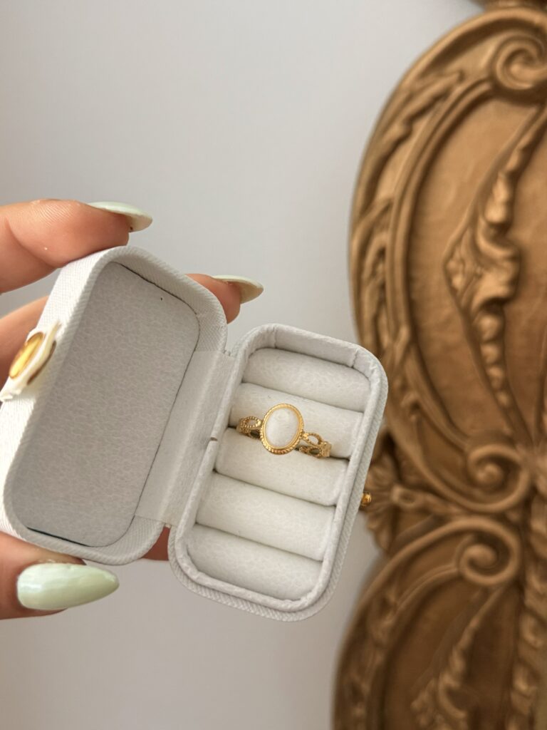 Chic Ring