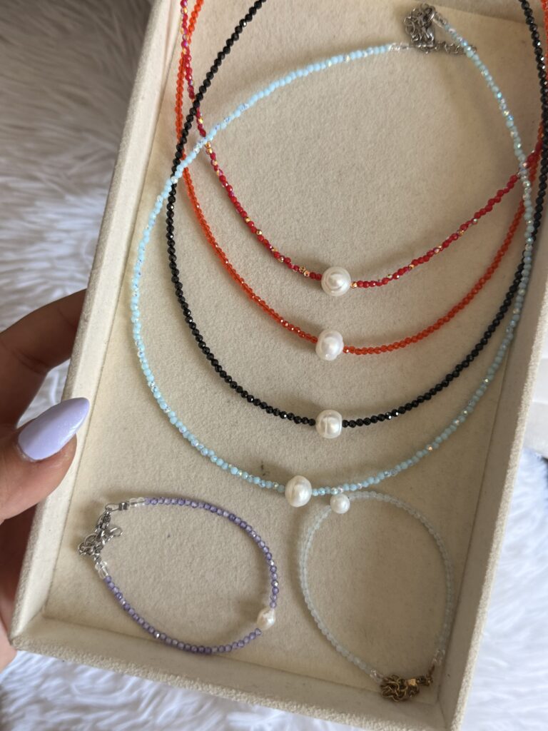 Minimal Necklace and Bracelet