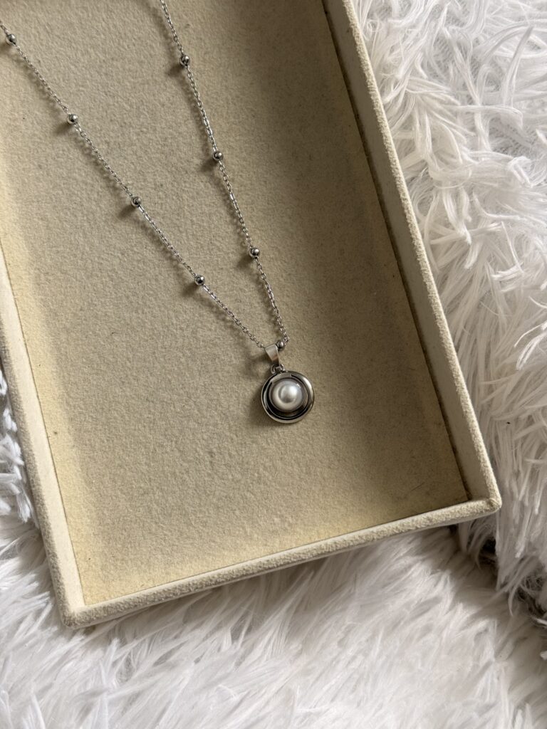 Stelina Silver Necklace